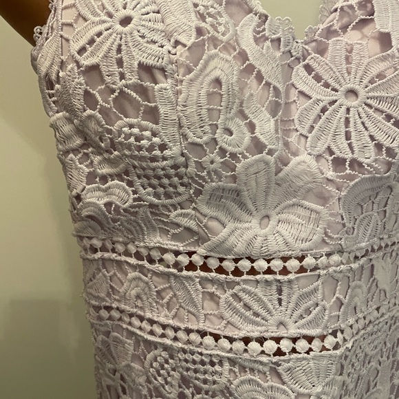 NWT Premier Amour Lilac Lace Overlay Midi Dress - size 6 - Picture 7 of 7